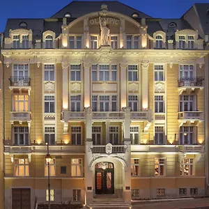 Luxury Olympic Palace מלון